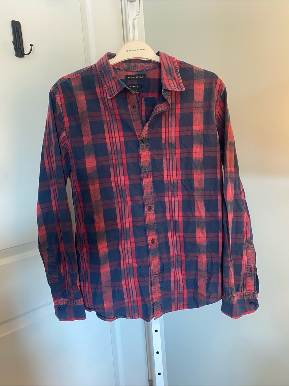 Banana Republic Men's Red and Navy Plaid Button-Down Shirt